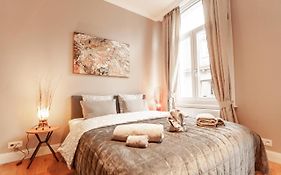 Luxury Suites Palace By Rikas Hotels
